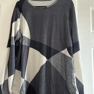 Women's Black and White Tee
